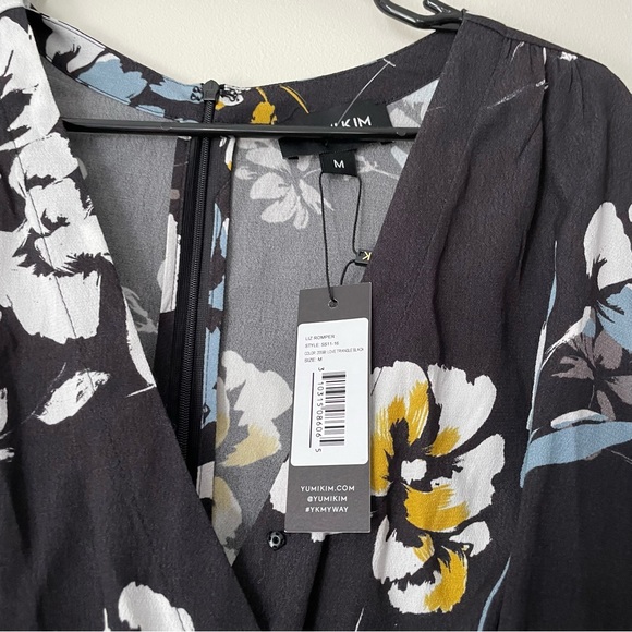 Yumi Kim Liz Black Floral Romper - Picture 5 of 7